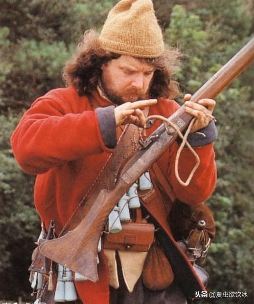 火绳枪发射视频,火绳枪能连续打几枪