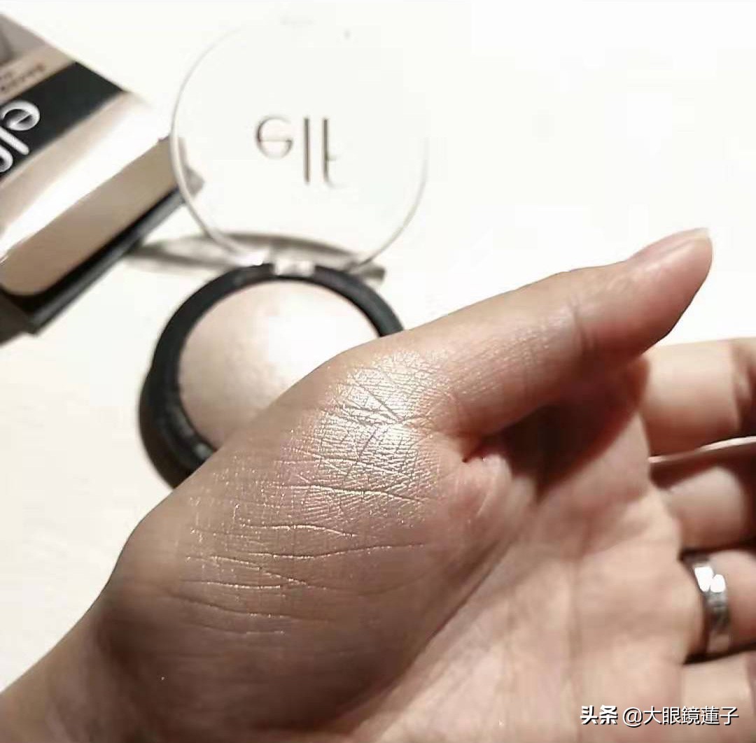 打造素颜美肌的神器,打造精致妆容必备物品