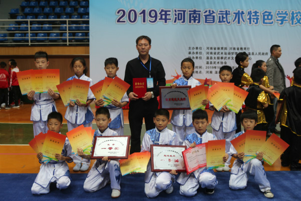 济源玉川路小学2019,济源玉川路小学复校视频