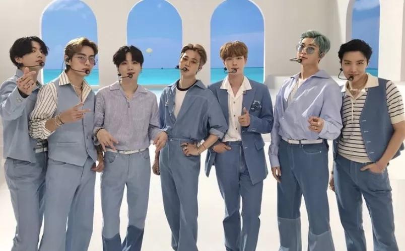 韩团对粉丝的态度,韩团对粉丝的态度和评价