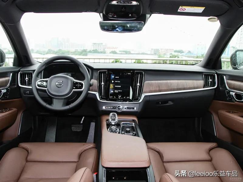 沃尔沃为啥比同级别bba还贵,安全系数高沃尔沃车排名