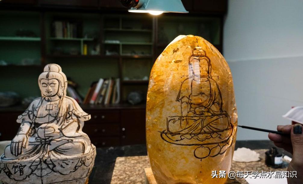 水晶原材料哪里产的多,水晶原矿怎么加工