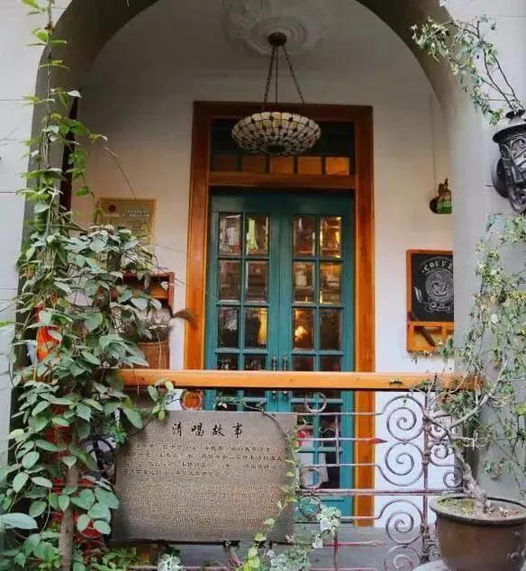 比监狱、“恐怖游轮”更让人沮丧的，是拿不到工资了