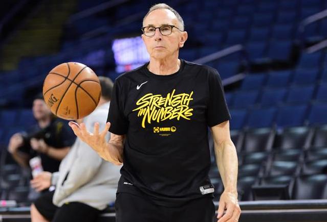 威金斯嘴哥名场面,科尔称赞威金斯防守