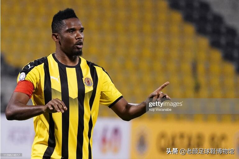 自称梅西曾辅佐他踢球，世界杯打假球贪得无厌头像被球迷印上美元