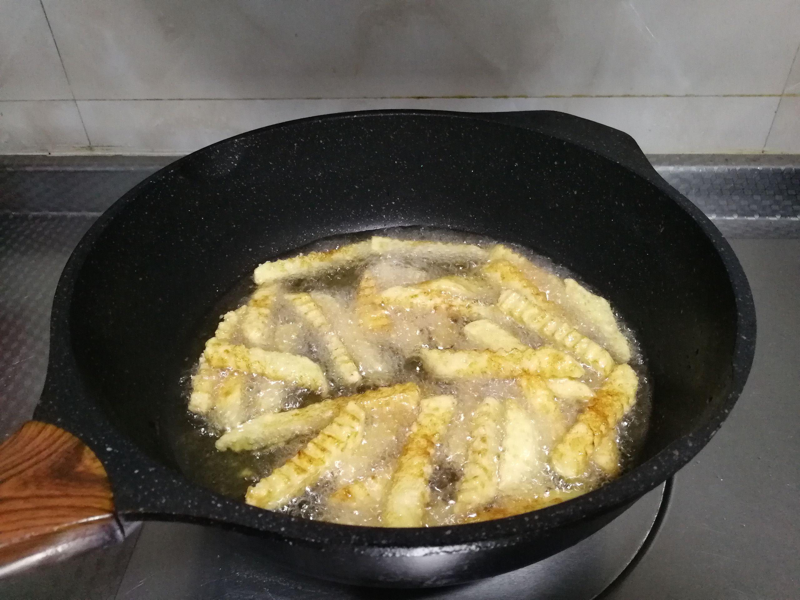 家庭薯条制作无需冷冻简单方法,教你在家做薯条成本不到3块钱