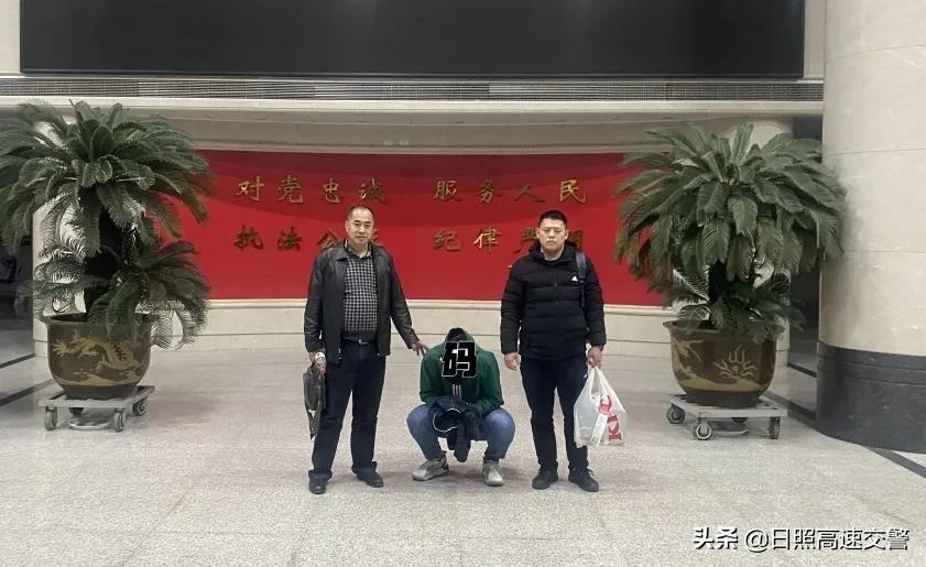 他把诈骗的手伸向了游戏玩家