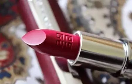 大牌口红色号排行榜前十名,黄皮深唇色必入大牌口红春夏