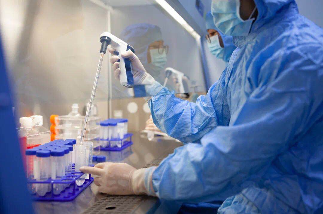 头皮长小小的脓包又痛又痒怎么办,头皮上出现脓包特别痒怎么办