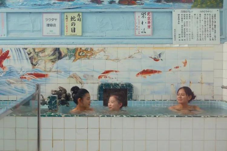 北方天天洗澡的坏处,千万别去北方的澡堂里洗澡