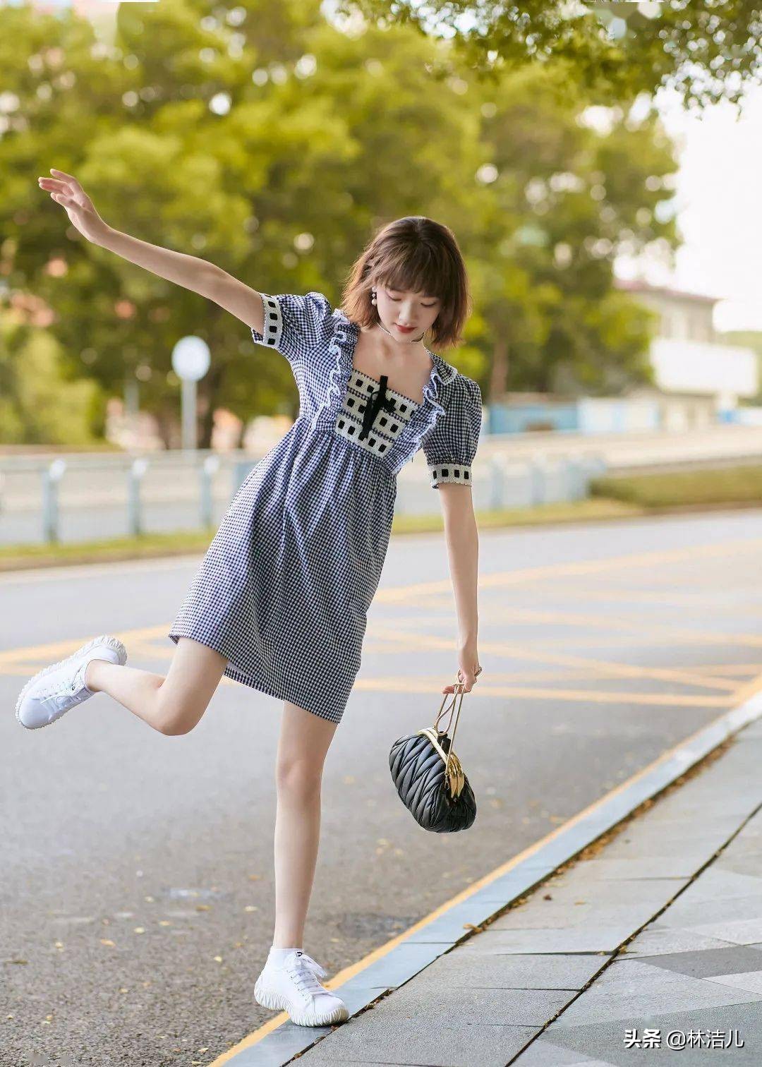 倪妮和lisa,倪妮同款圣罗兰双肩包