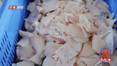 一条鱼在锅里煮的做法,一条鱼在各地的吃法