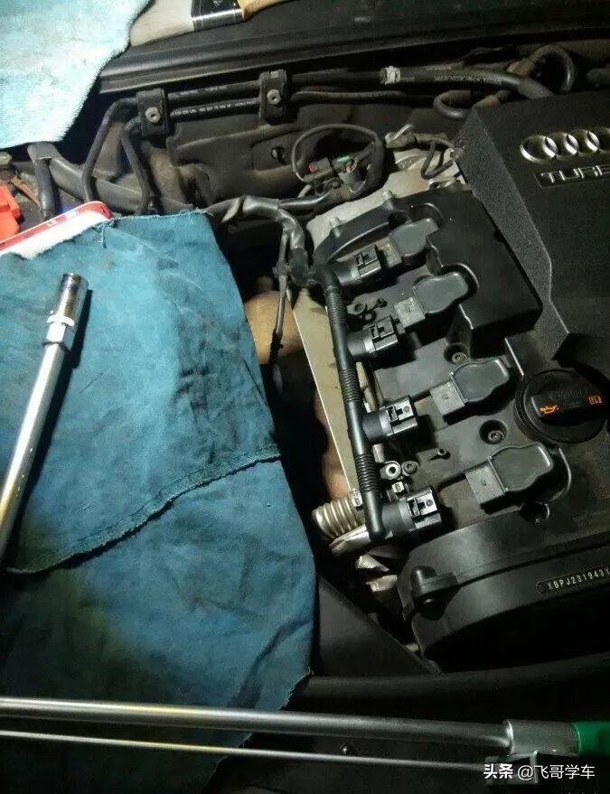 2011款2.0t奥迪a6l,最新款奥迪a6l更换火花塞教程