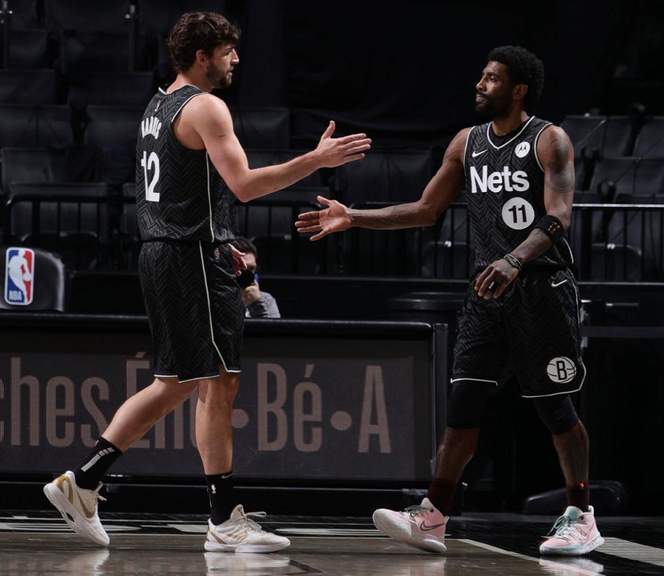 蔡崇信的篮网赚钱了吗,蔡崇信打造的篮网三巨头