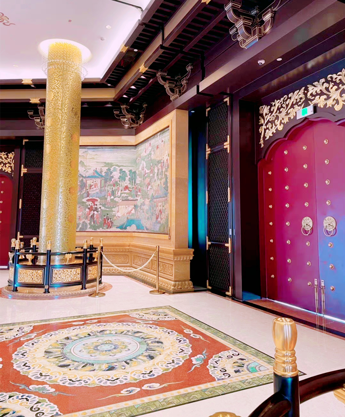 世界上价值连城的佛塔,耗资50亿打造的佛塔在哪