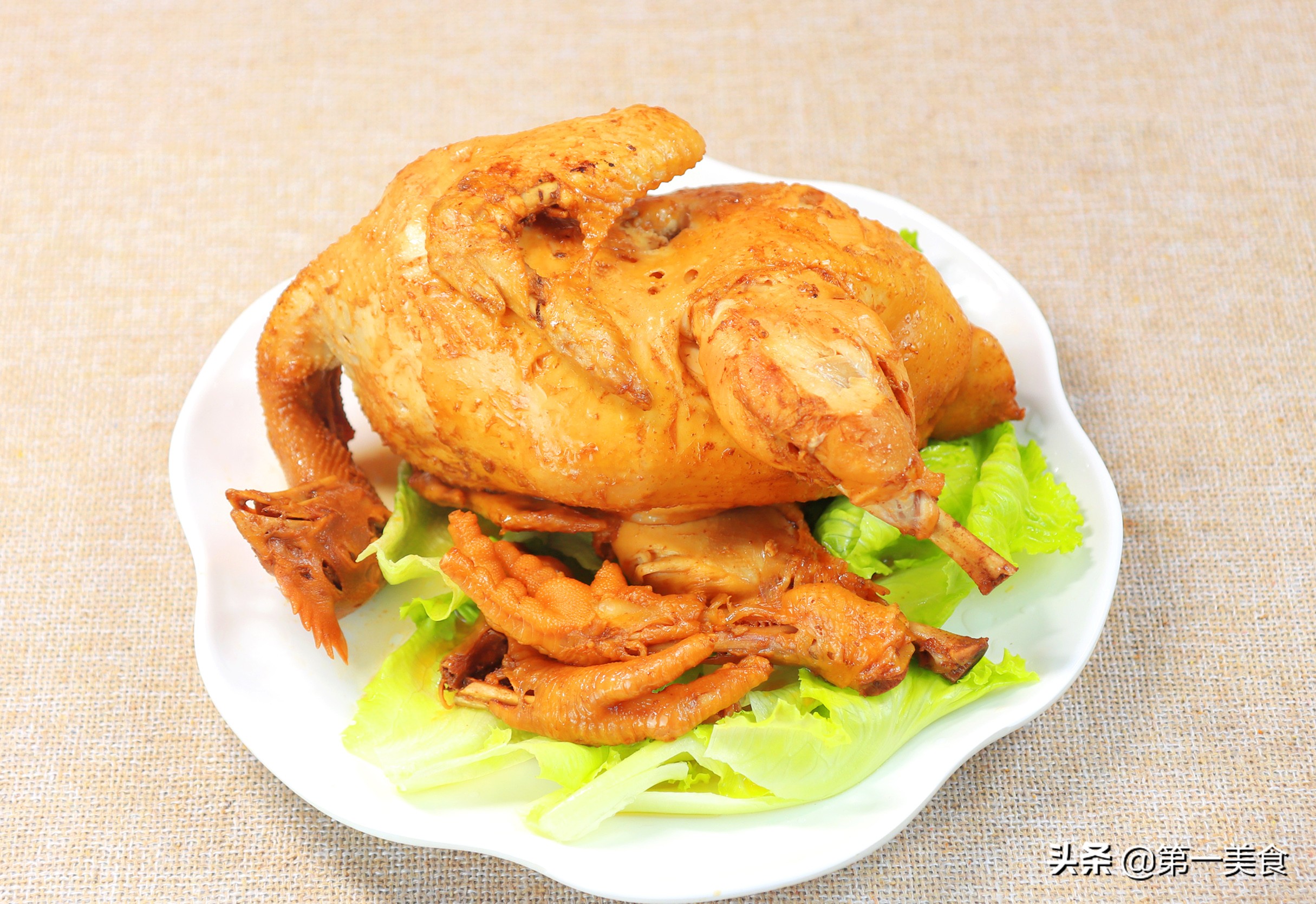 砂锅炖多久猪脚脱骨,不用砂锅炖鸡怎样炖不柴不老