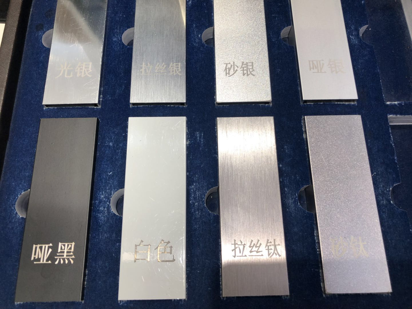 卫生间浴室柜马桶淋浴房搭配,卫生间淋浴房马桶洗手盆如何布置