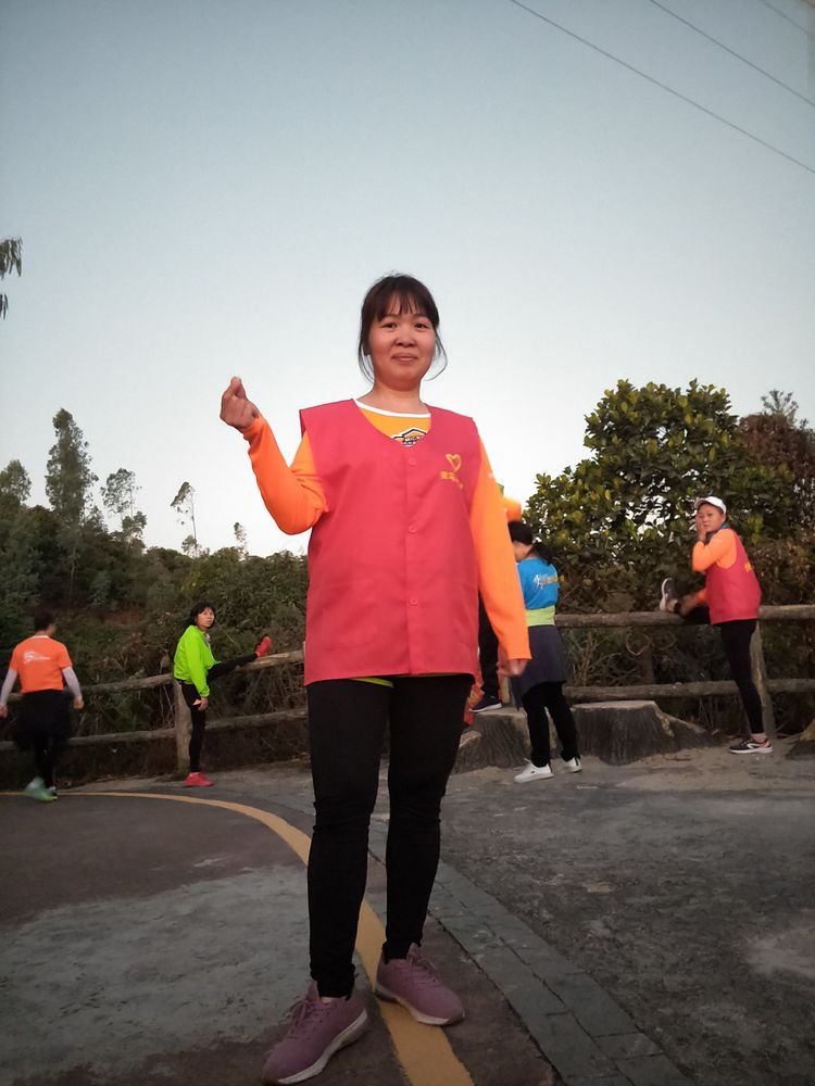 魅力深马，微马同行！六约微马助力深圳国际马拉松