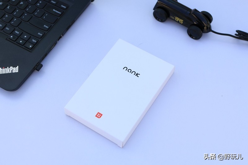 安卓手机背夹式充电宝测评,南卡无线充电宝pow-1和pow-2