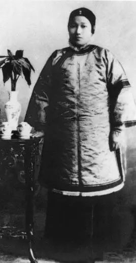 倪桂珍是如何教育宋氏三姐妹的,宋氏三姐妹之母倪桂珍哪里人