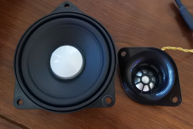 豪车原厂音响怎么没有4门隔音,豪车原车音响