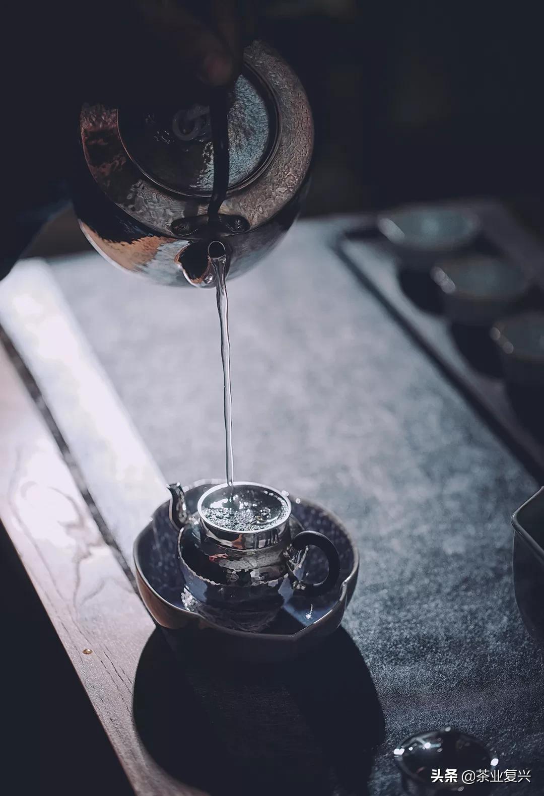 茶圣陆羽简介,陆羽茶具比谁差