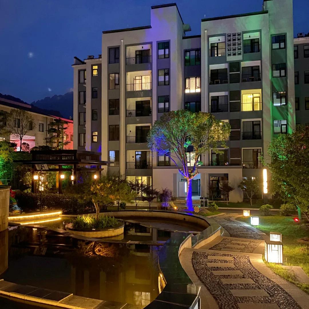 春树影舍畅享年卡，电影酒店+民宿，七夕送爱奇艺年卡会员等豪礼