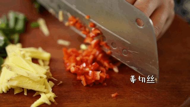 鲳鱼这样做才好吃不煎不炸不清蒸,清蒸鲳鱼最简单的做法第一美食