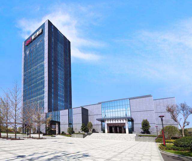 得力集团娄甫君,得力老板娄甫君简历