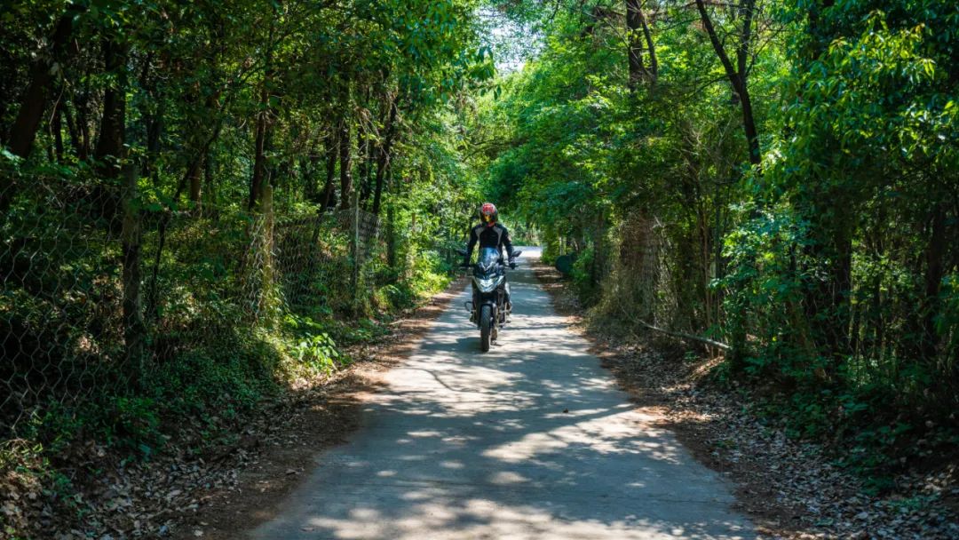 23款无极650ds摩旅西藏视频,恶劣路况