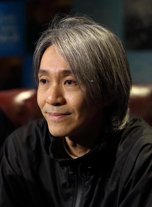 五十八岁的周星驰,58岁周星驰罕见亮相