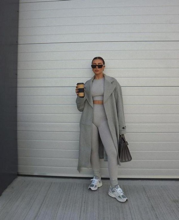 非常流行的鲨鱼裤穿法,鲨鱼裤搭配什么样子的老爹鞋