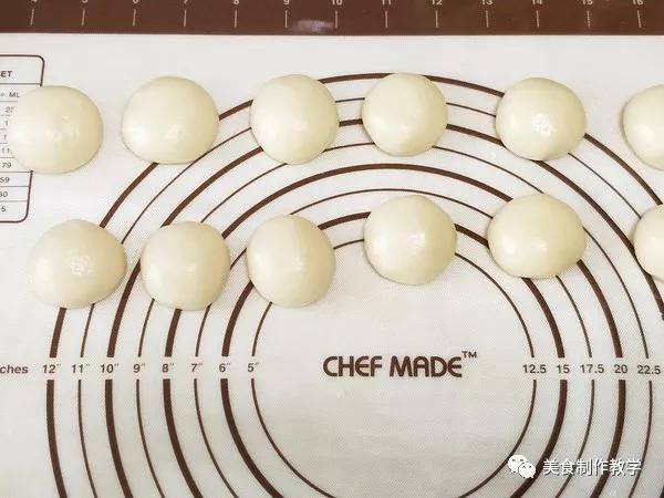 老爸的食光鲜花饼的做法,发面玫瑰花饼的美食做法