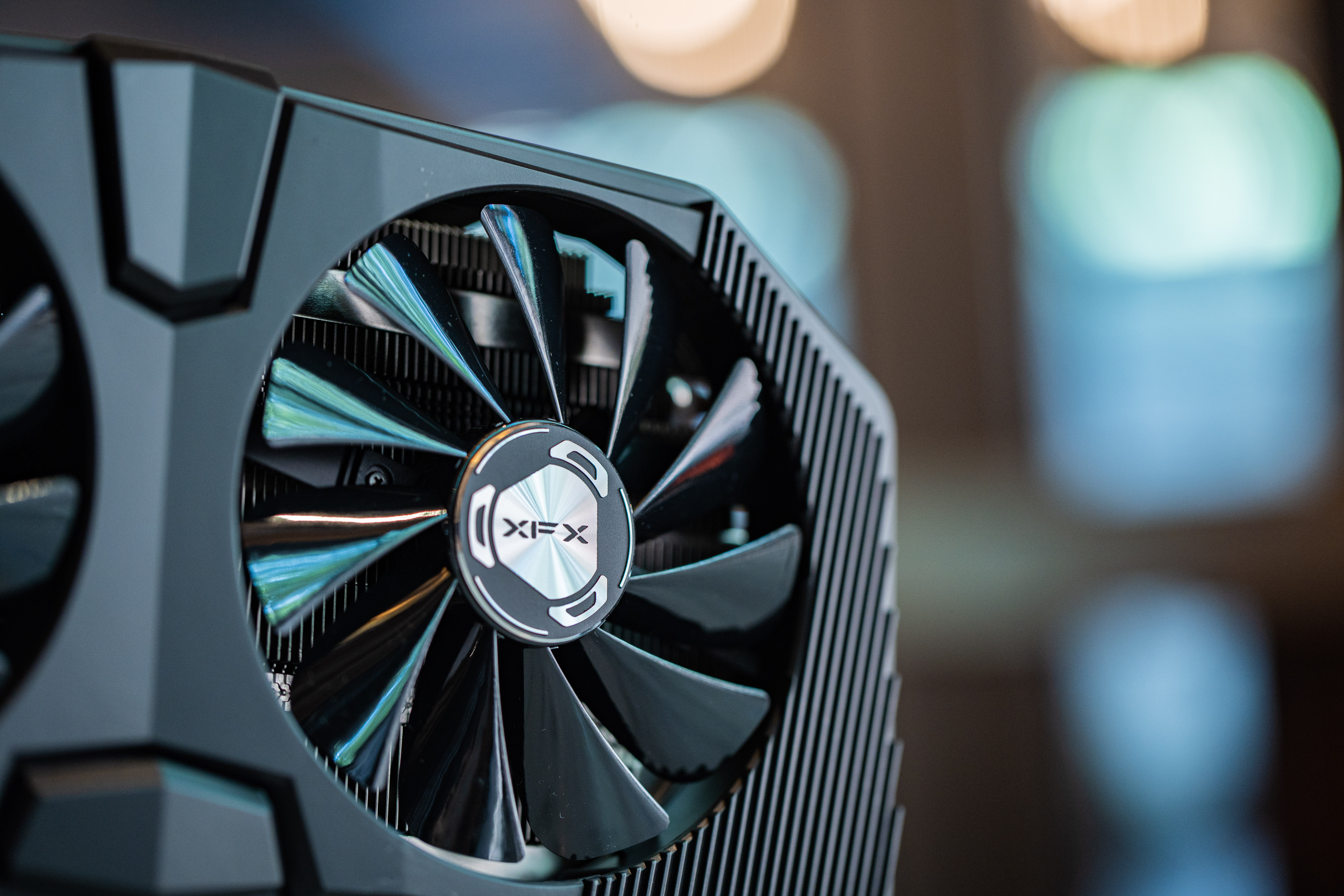 讯景rx5700战狼版相当于什么显卡,讯景rx580黑狼版相当于什么显卡