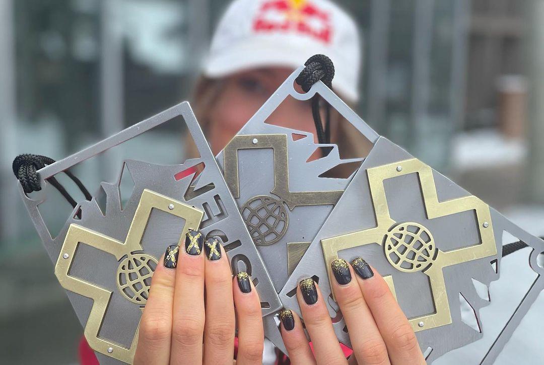 爽文般人生！天才学霸+世界冠军+绝美模特，17岁中美混血女孩火了