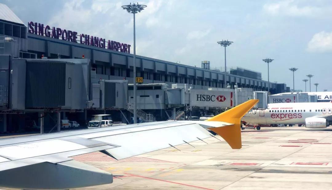 七座超会赚钱的机场“捞金”指南,购物中心学起来