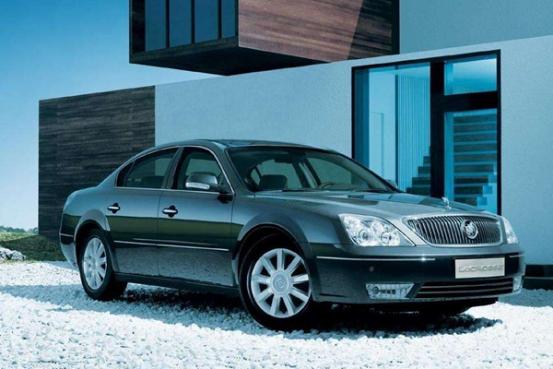 越自己的级让别人“越位”，买B级车价格的别克君越，有多香？