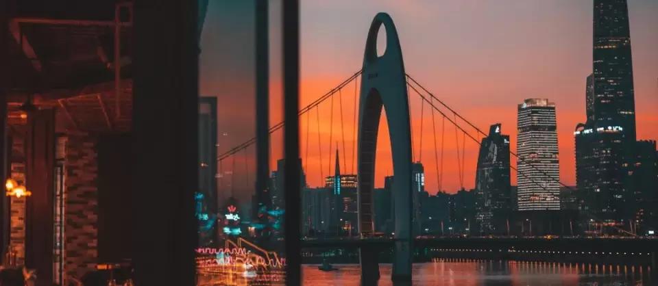 在江边看晚霞圆月，开live派对！难怪中秋节广州人不回家