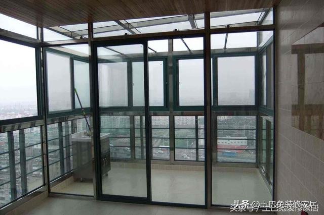 断桥铝窗户内倒配件是什么材料的,断桥铝门窗有哪些结构