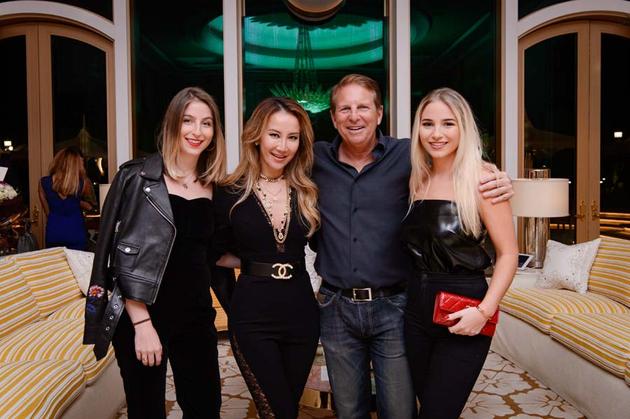 45岁李玟为讨好富豪老公欢心,李玟曾饱受离婚困扰