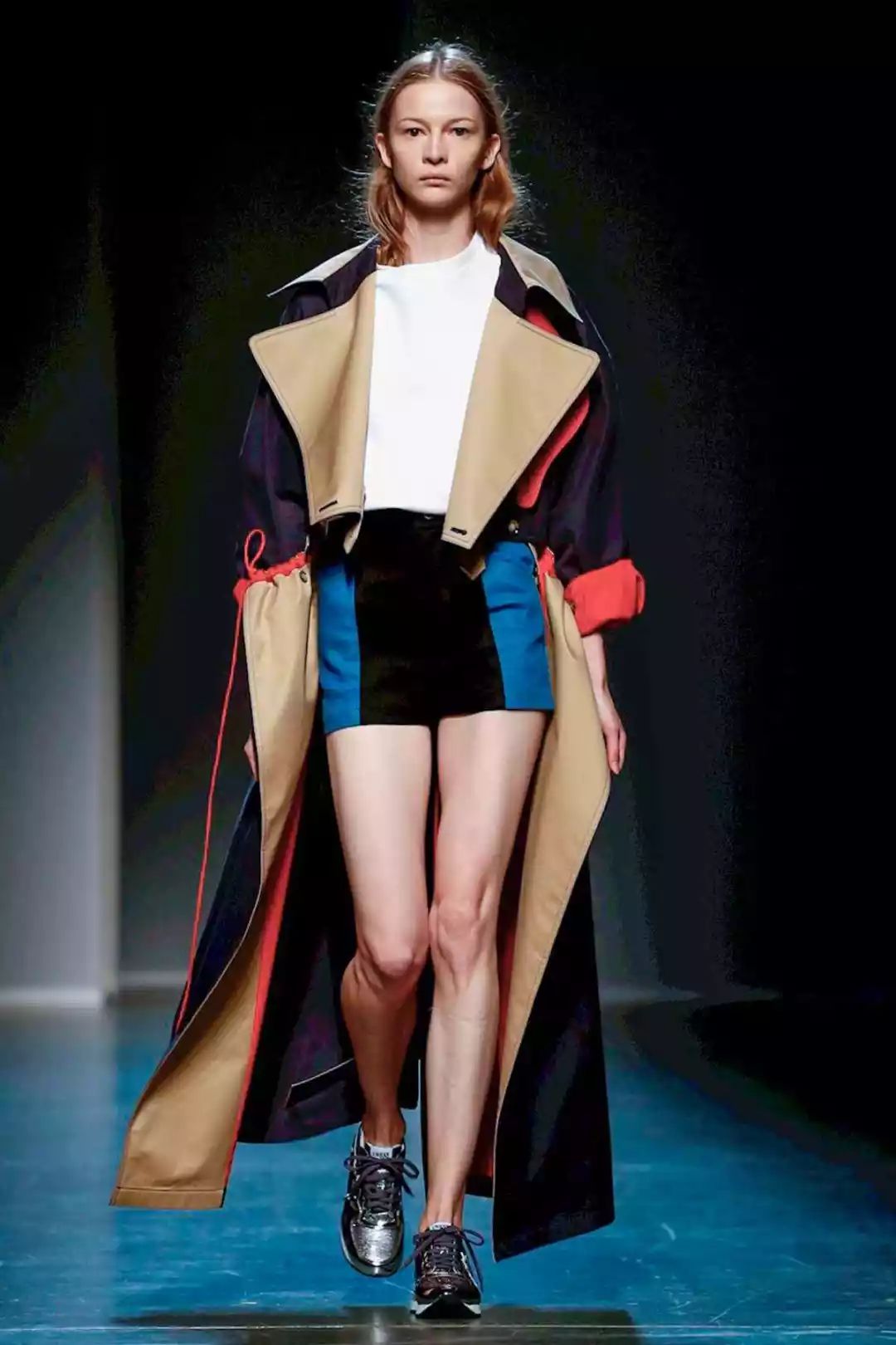 超长风衣怎么搭配才好看,长风衣如何显高显瘦