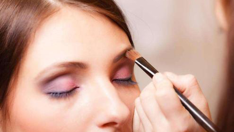 化妆前美妆蛋用清洗一下吗,美妆蛋化妆刷清洗