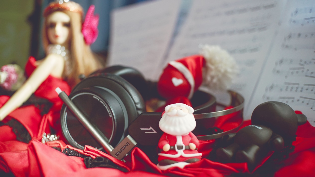 万魔电竞头戴耳机评测,技术不够装备来凑