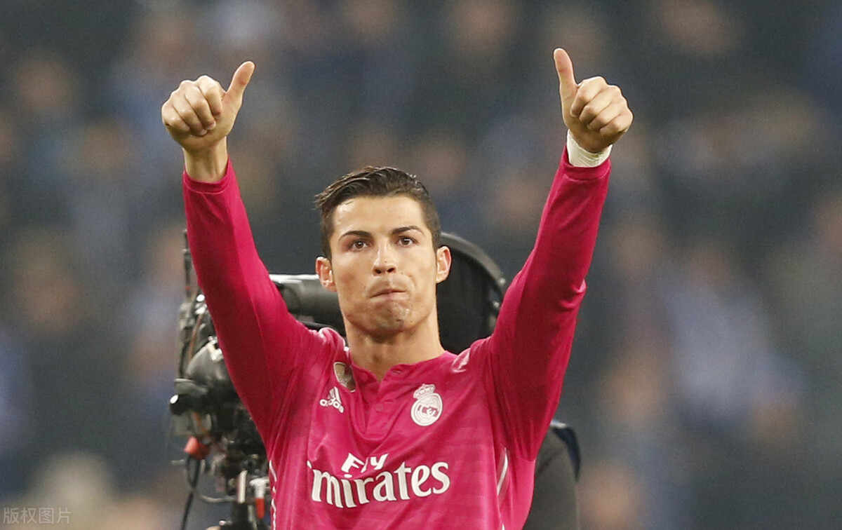 绿茵场上的惊艳,绿茵场上的倩影