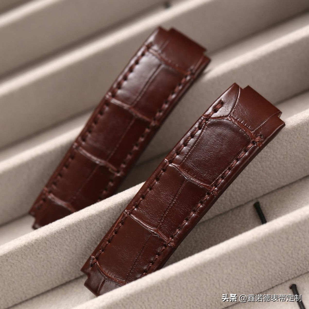 新买的皮表带掉漆怎么办,新买的表表带很硬怎么处理