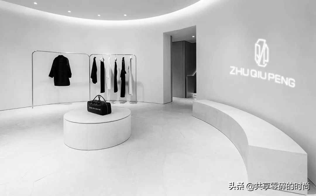 fendi芬迪2023年春夏男装时装秀,最潮流fendi2020秋冬系列时装
