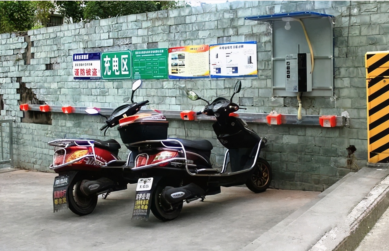 电动车电池容易损坏是什么原因,电动车铅酸电池保养及正确使用