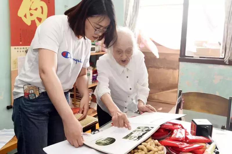 她是新四军第一批女兵之一,叶挺曾帮她拍照!一位江阴籍百岁老兵的使命忠诚