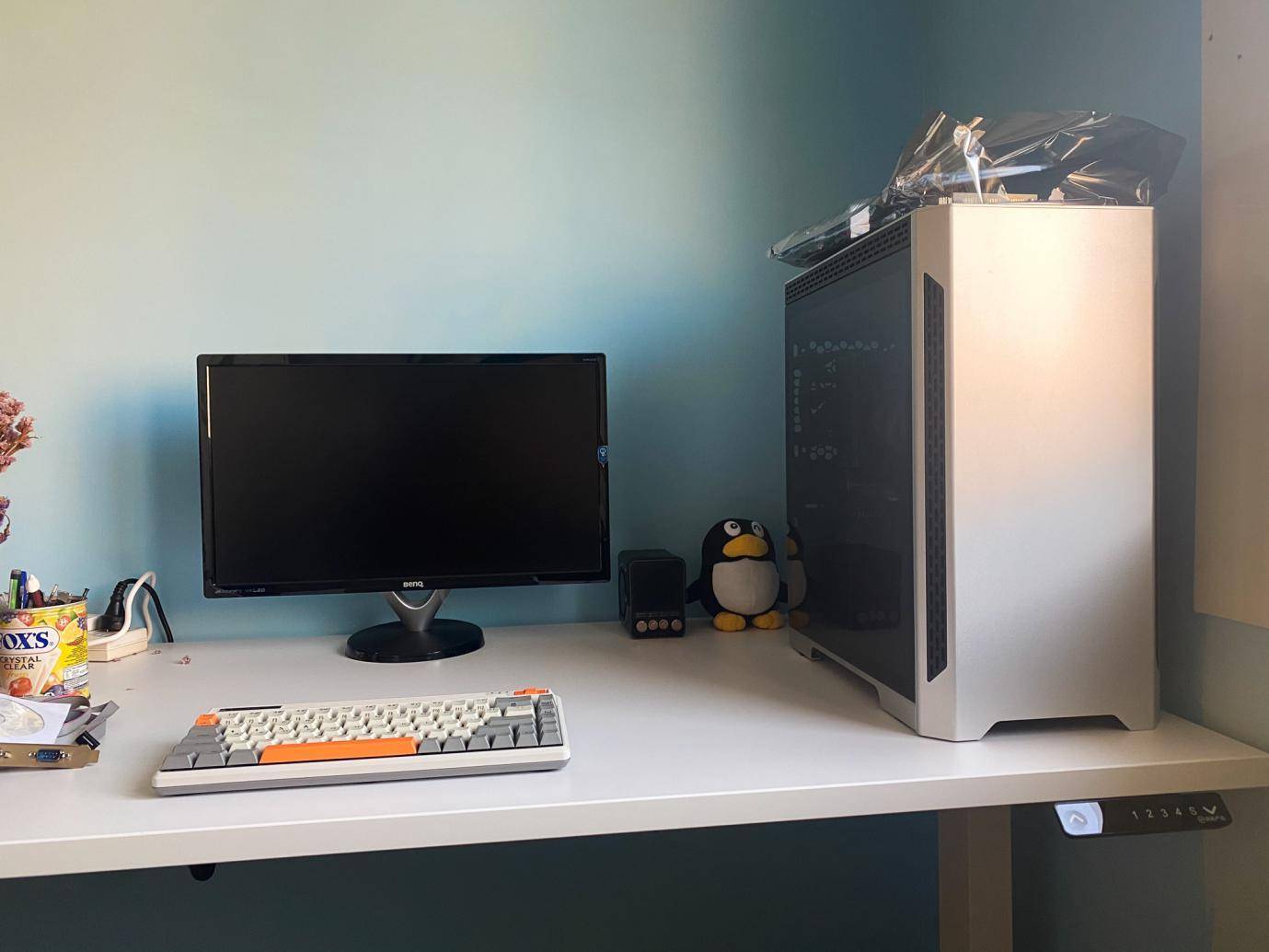 换cpu和主板电脑里的东西还有吗,电脑系统是装在主板还是cpu上