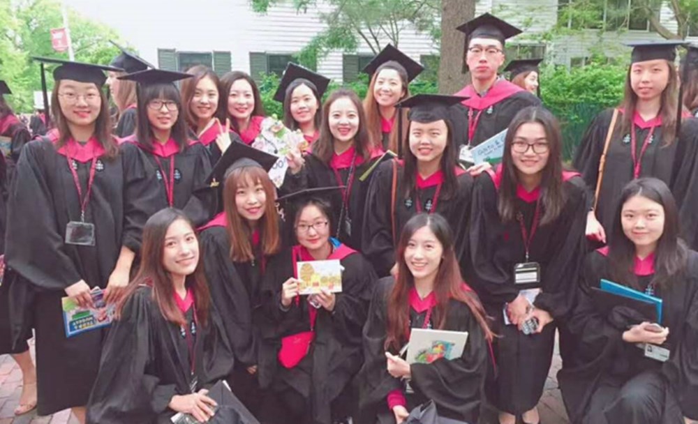 最美的二次元少女,小时候很丑长大后很美二次元少女